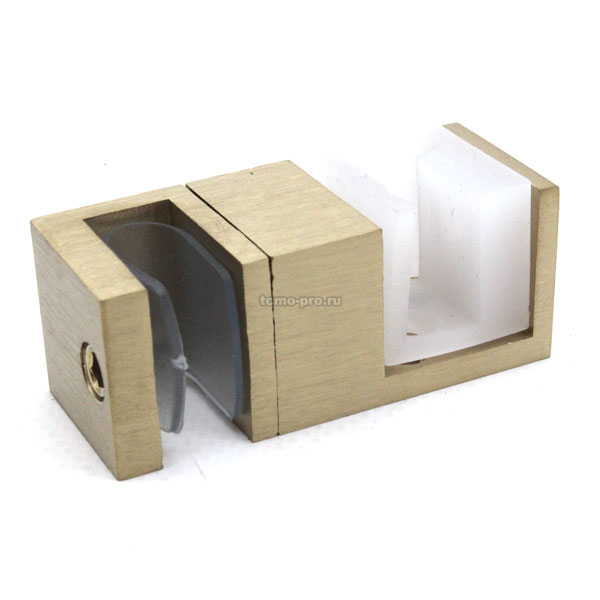 133-111-304 Нижняя направляющая