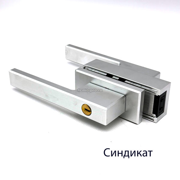 122-3002 Замок с нажимной ручкой и притвором